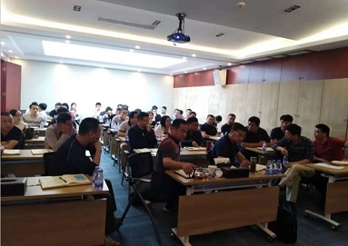 夯實基礎(chǔ)，提升素質(zhì)，房管中心開展拆遷知識培訓